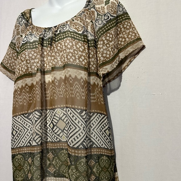 New Directions Brown Tan Flutter Sleeve Blouse M - Picture 2 of 4